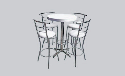 Mesa con silla periquera